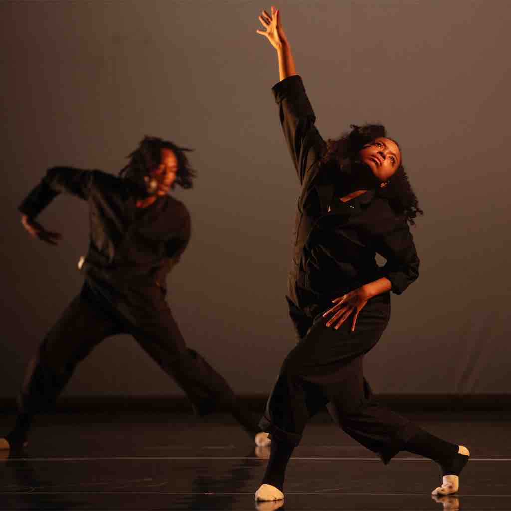 Client STAYCEE PEARL dance project & Soy Sos in performance (Photo courtesy of the artist).